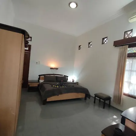 Ayodya Inn , Yogyakarta Lodging , Digital Nomads , Entrepreneurs Centre , Coworking Space , Coliving , Kost Lengkap , Exclusive Boarding House And Student Accommodation In Jogjakarta City Center ! Exterior photo