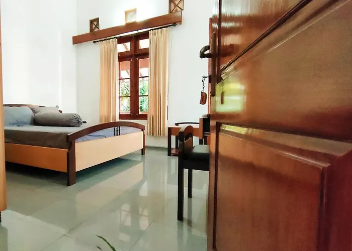 Ayodya Inn , Yogyakarta Lodging , Digital Nomads , Entrepreneurs Centre , Coworking Space , Coliving , Kost Lengkap , Exclusive Boarding House And Student Accommodation In Jogjakarta City Center !