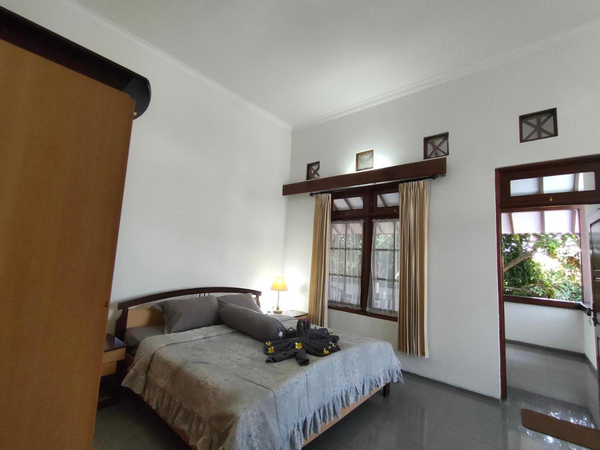 Lodge Ayodya Inn: Digital Nomad Hub & Coworking Space In *